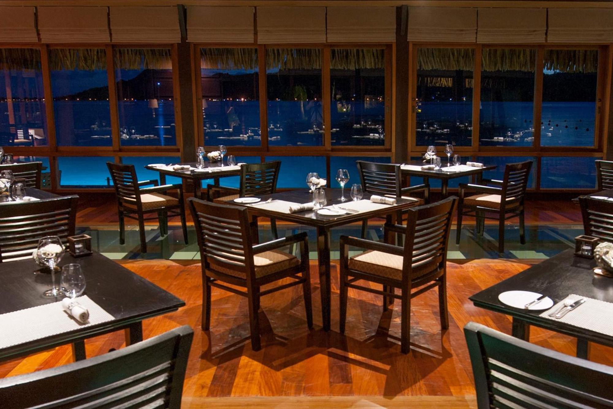 The St. Regis Bora Bora Resort Esterno foto