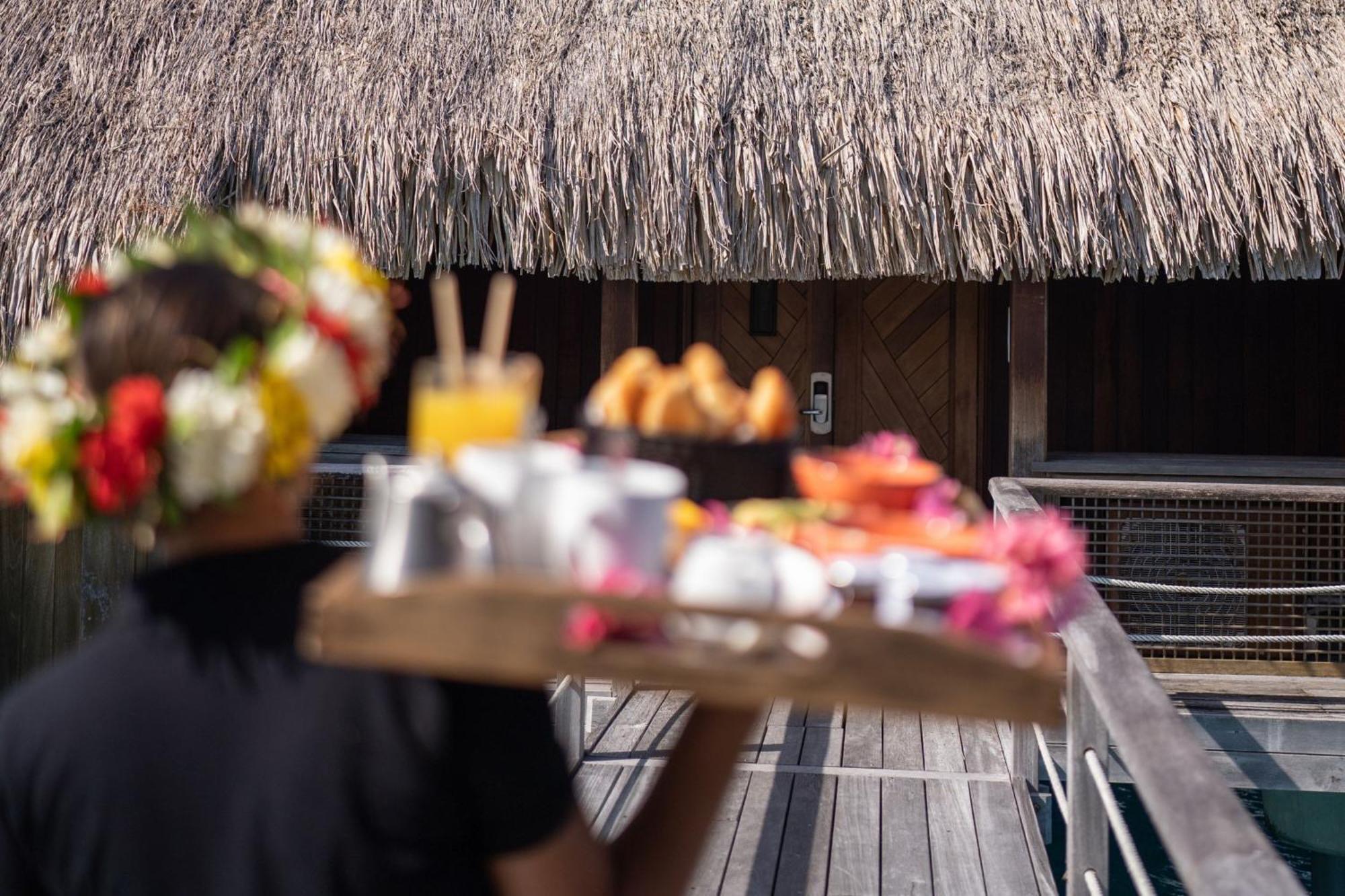 The St. Regis Bora Bora Resort Esterno foto